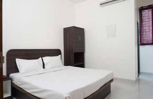 Bhosari Hotel | FabHotel Gargi Galuxe - Nr Ankushrao Natyagruha