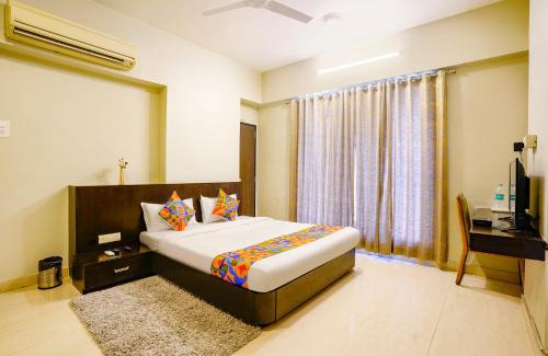 Bandra East Hotel | FabHotel Mumbai Corporate Apartments Bandra