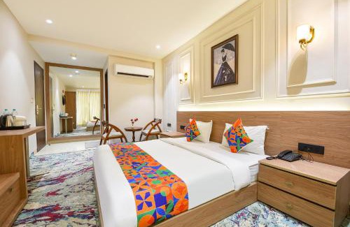 Anand Vihar Hotel | FabHotel Prime Siya Residency - Nr Karkardooma Metro Station