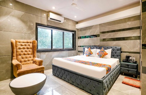 Surat Hotel | FabHotel Prime Welcome Palace