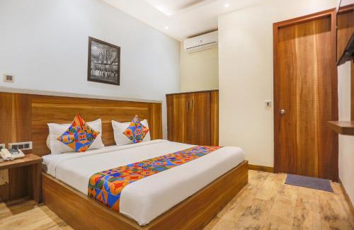 Patel Nagar Hotel | FabHotel Royal Touch Patel Nagar