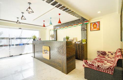 Domlur Hotel | FabHotel Royal Wood Premier -Nr Domlur