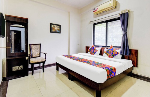 Wakad Hotel | FabHotel Sahil Residency