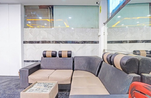 Tambaram Hotel | Fabhotel saravana shelters residency - Near tambaram railway station