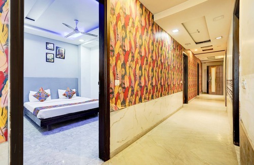 Karkardooma Hotel | Fabhotel Season Grand