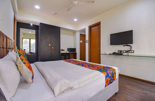 Wakad Hotel | Fabhotel Sr Wakad