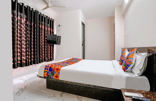 Wakad Hotel | Fabhotel Wakad Villa