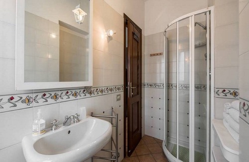 Marino Bed & Breakfast | Fabiola Bed & Breakfast