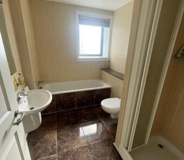 Victorian Quarter Apartment | Fabulous and Sunny 2 bed Apartment, in City Centre