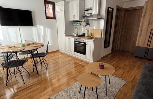 Zlatibor Apartment | Fabulous, brand new apartment with Spa in charming Zlatibor