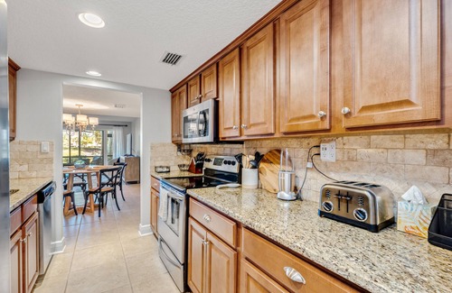 Sawgrass Condo | Fabulous fully furnished Sawgrass Country Club Condo!
