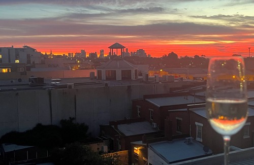 Northcote Apartment | Fabulous Location
