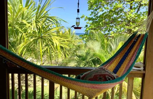 Antoneys Cay Apartment | Fabulous Sunsets, White Sand Beach - At The Perch In Sundancer Cabanas