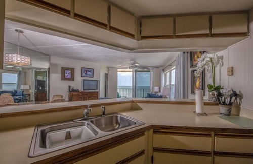 Ponce Inlet Condo | Fabulous Views from this South East Corner Unit at South Point Unit 411
