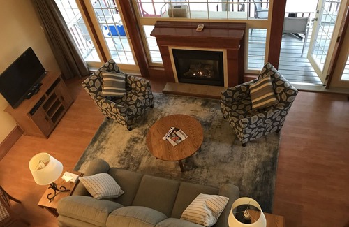 Port Stanton Resort | Fabulous Waterfront Sparrow Lake Resort Available May 31 to June 7