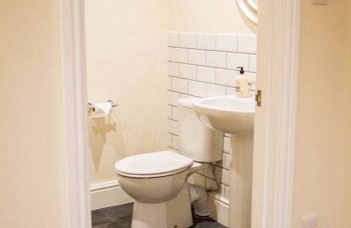 Clyst St Mary House | Fair Oak House Exeter Airport