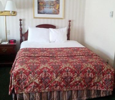 St. Johnsbury Center Hotel | Fairbanks Inn