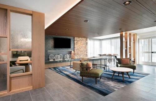 Chino Hotel | Fairfield by Marriott Inn & Suites Chino