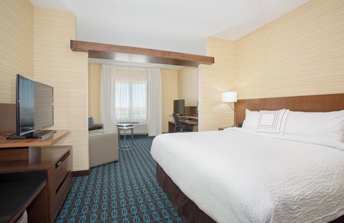 Burlington Hotel | Fairfield Inn & Suites by Marriott Burlington