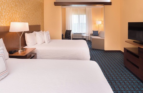Huntington Hotel | Fairfield Inn & Suites by Marriott Huntington