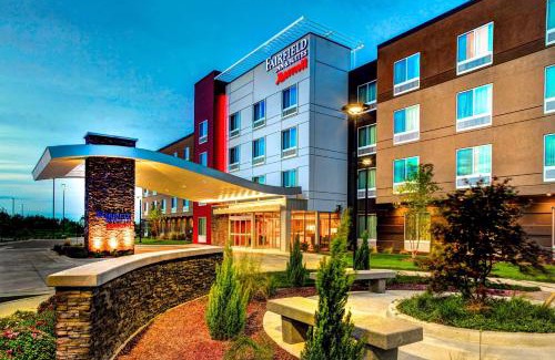 Lansing Hotel | Fairfield Inn & Suites by Marriott Lansing at Eastwood