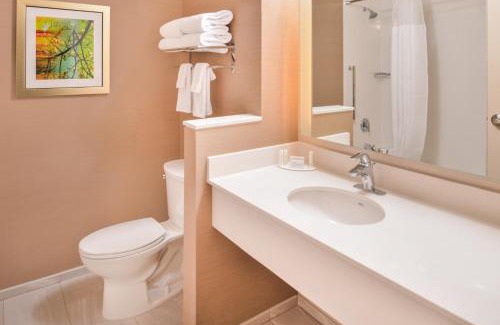 Eugene Hotel | Fairfield Inn & Suites by Marriott Eugene East/Springfield