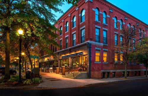 Keene Hotel | Fairfield Inn & Suites by Marriott Keene Downtown