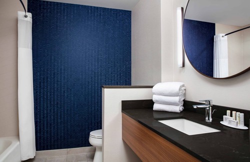 Linntown Hotel | Fairfield Inn & Suites by Marriott Lewisburg