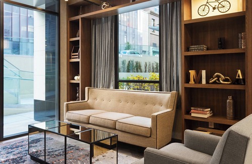 Lincoln Square Hotel | Fairfield Inn & Suites New York Manhattan/Central Park