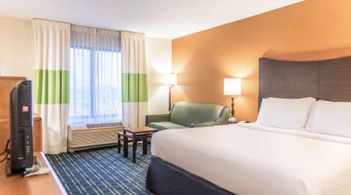 Norton Shores Hotel | Fairfield Inn & Suites by Marriott Muskegon Norton Shores