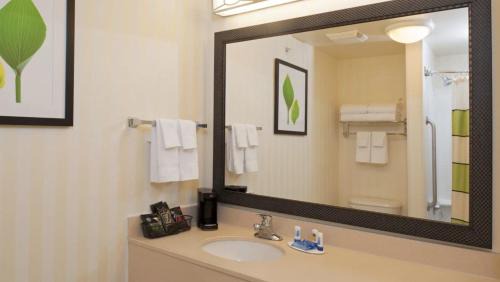 Norton Shores Hotel | Fairfield Inn & Suites by Marriott Muskegon Norton Shores