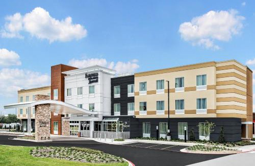 Van Hotel | Fairfield Inn & Suites Van Canton Area