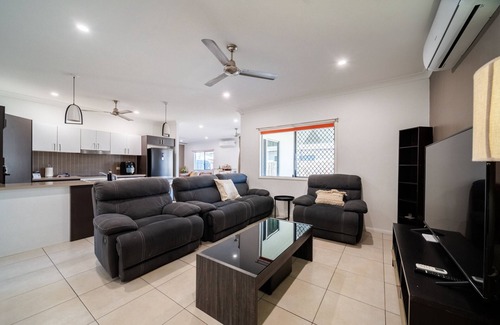 Idalia House | Fairfield Waters Family Retreat