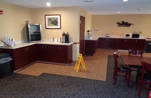 Du Quoin Hotel | Fairgrounds Inn