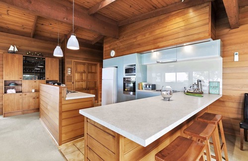 Fairhaven House | Fairhaven Oasis I Ocean and Lighthouse Views