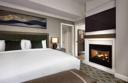 Blackcomb Hotel | Fairmont Chateau Whistler Gold Experience