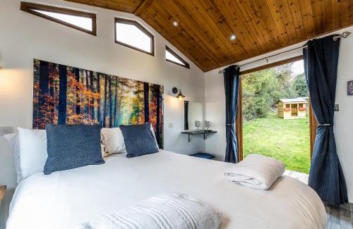 Newark upon Trent Ski Chalet | FAIRVIEW FARM Holiday Accommodation 14 Luxury Lodges, Cabins, Dog Friendly, Suitable for Couples, Families and Groups, Wedding Guests , Corporate events, Sleeps 2-65 guests in Ravenshead, Nottingham near Sherwood Forest, set in 88 acres