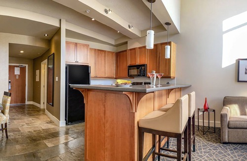 Bear Mountain Resort Hotel | Fairways Hotel on the Mountain