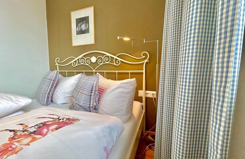 Warth Bed & Breakfast | Fairytale forest - House Wallis