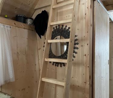Slite Ski Chalet | Fairytale tinyhouse - Häxans hus
