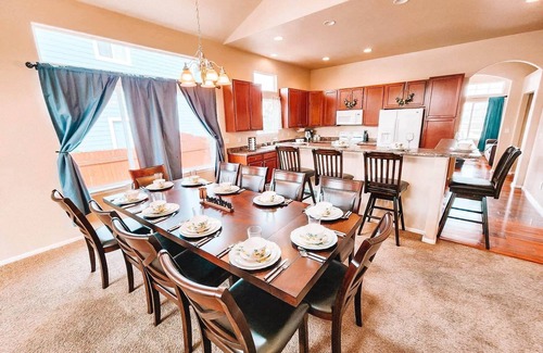 Peyton House | Falcon Retreat! Pet Friendly King Bedsn