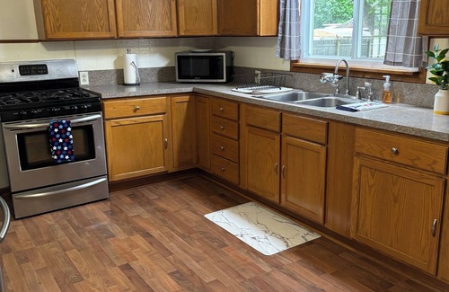 Scottville House | Fall Color Tour Base w/Trailer Parking & Outdoor Adventure Nearby