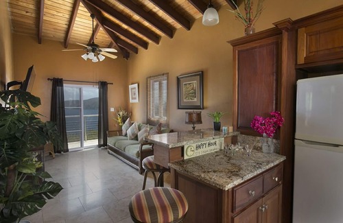Peterborg Cottage | Fall in love with Cottage Adore!