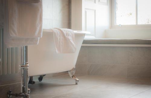 Ennistimon Hotel | Falls Hotel & Spa