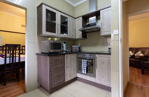 Cathedral Hill Apartment | Fallsway Apartments Burley Court