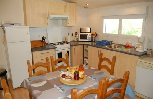 Saint-Nicolas-de-la-Grave House | Family Gite le fruit d'eau