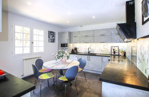 Cheyssieu House | Familiar and spacious with swimming pool near Vienne.