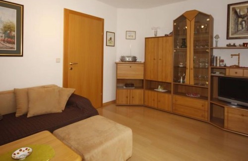 Reichenau Apartment | Familie Hollenders Haus Bergblick by Interhome