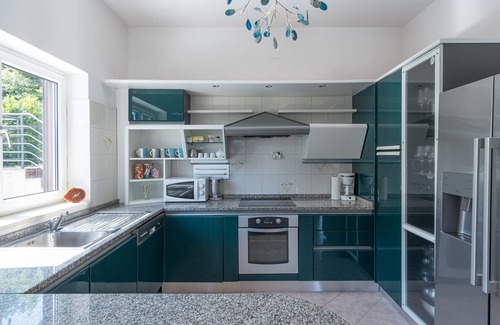 Pobri Villa | Familienfreundliche Villa mit Unglaublicher Aussicht auf die Kroatische Riviera