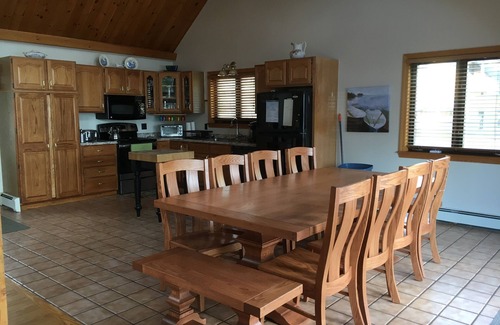 Harrison House | Families, Large Home-Sleeps18, Sandy Beach.